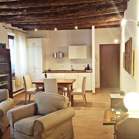 ורונה Wallace Luxury Home מראה חיצוני תמונה